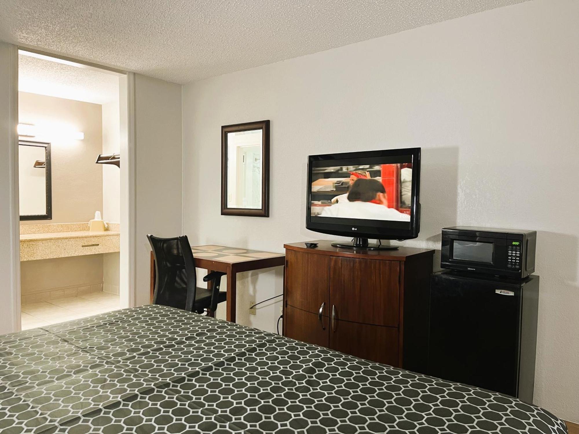 Budgetel Inn Phenix City Exterior foto