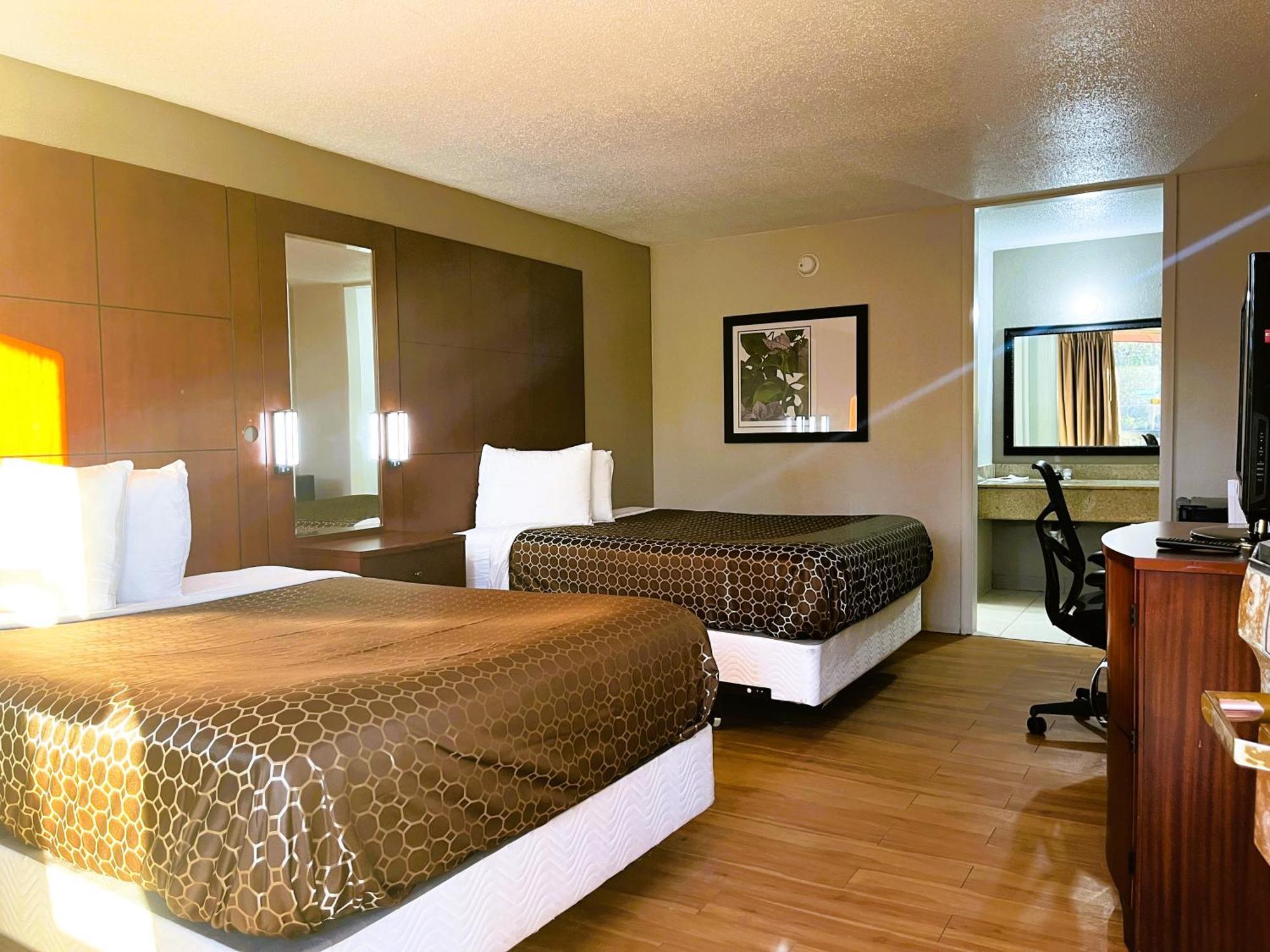 Budgetel Inn Phenix City Exterior foto